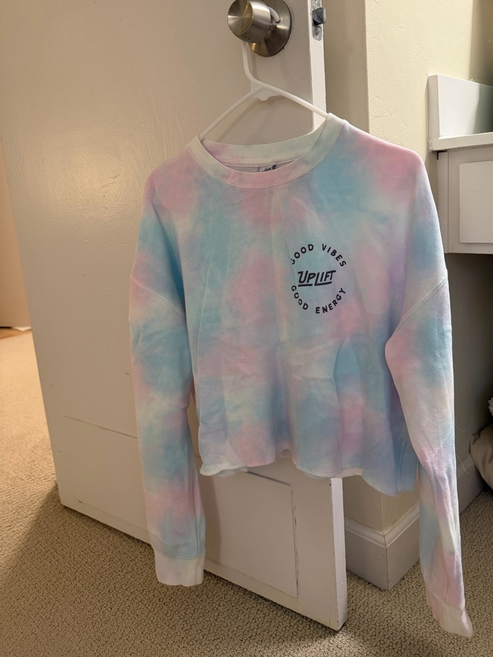 Uplift 'Good Vibes' Pastel Tie-Dye Cropped Sweatshirt Size Medium